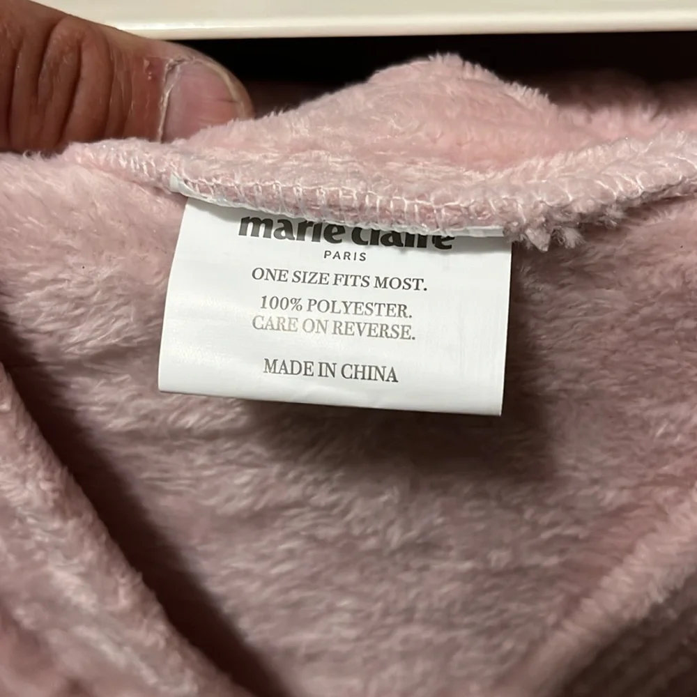 Marie Claire Paris Robe set Gift Box - Picture 3 of 10